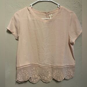 Light Pink Short Sleeve Lightweight Frenchi Blouse Top - size small🌸